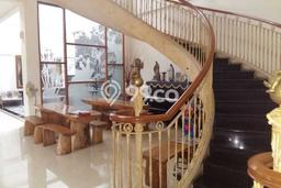 Dijual Rumah Mewah Elegan Dengan View Eksklusif di Bandung Kota, Bandung Dijual Rumah Mewah Elegan Dengan View Eksklusif di Bandung Kota, Bandung