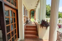 Ready to Use! Premium House LT 380m2 Desain Elegan di Setra Sari Ready to Use! Premium House LT 380m2 Desain Elegan di Setra Sari