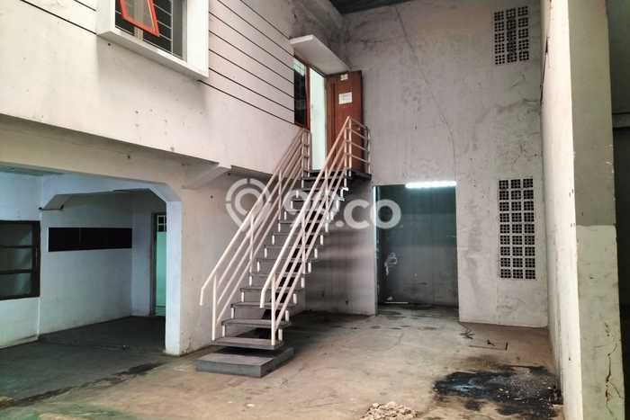 Gudang untuk Disewa di Pusat Bandung Luas Bangunan 700m2 Gudang untuk Disewa di Pusat Bandung Luas Bangunan 700m2