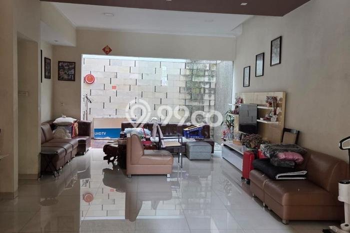 Dijual Hunian Rumah Nyaman 4 Kamar di Taman Holis Indah, Bandung Dijual Hunian Rumah Nyaman 4 Kamar di Taman Holis Indah, Bandung