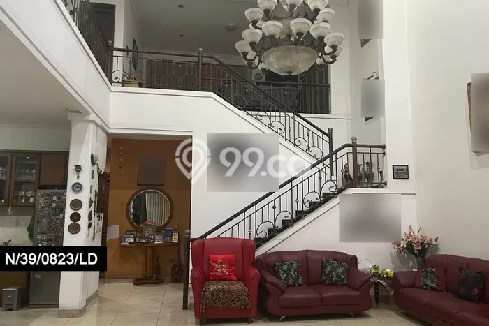 Hunian Mewah Dijual LT 390m2 di Batununggal, Bandung Hunian Mewah Dijual LT 390m2 di Batununggal, Bandung