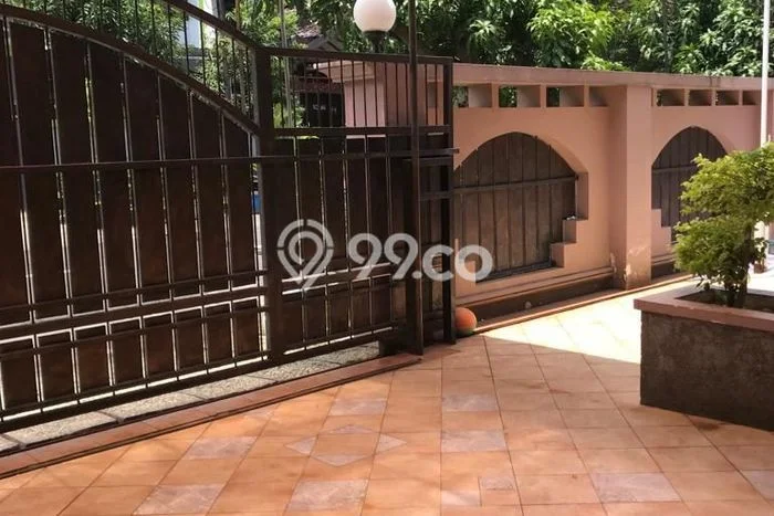 Rumah Luas Asri 3 KT Siap Pakai di Kalicari Semarang Rumah Luas Asri 3 KT Siap Pakai di Kalicari Semarang