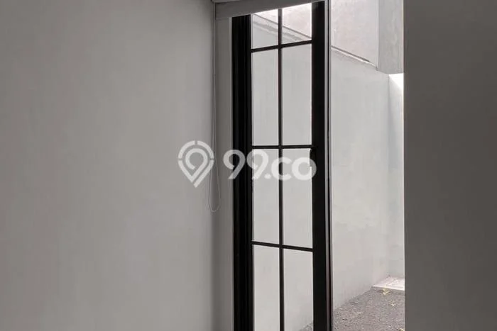 Disewakan! Rumah 3 Kamar Tidur &
2 Kamar Mandi di CitraGrand, Semarang Disewakan! Rumah 3 Kamar Tidur &
2 Kamar Mandi di CitraGrand, Semarang
