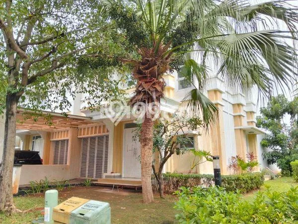 For Sale! Luxury House LT 280m2 Desain Elegan di Summarecon Bekasi For Sale! Luxury House LT 280m2 Desain Elegan di Summarecon Bekasi