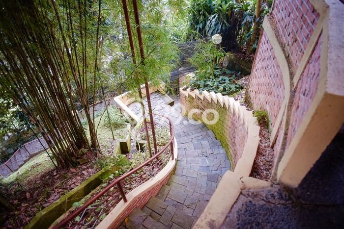 Vila Strategis Kawasan Megamendung, Dimensi 1338m2m², Dekat ke beragam fasilitas Vila Strategis Kawasan Megamendung, Dimensi 1338m2m², Dekat ke beragam fasilitas