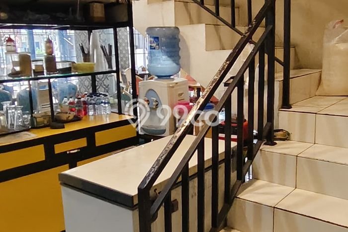 Unit Ruko Dijual di Ciputat Tangerang Selatan Luas Tanah 182m2, Luas Bangunan 250m2 Unit Ruko Dijual di Ciputat Tangerang Selatan Luas Tanah 182m2, Luas Bangunan 250m2