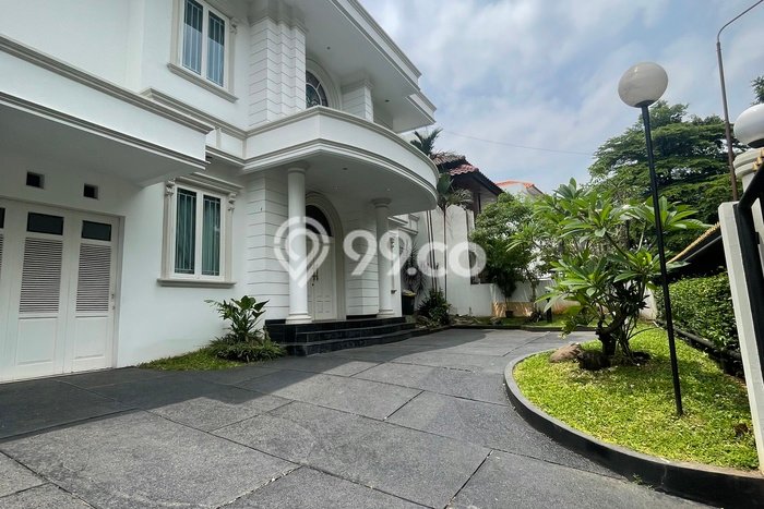 Hunian Modern Untuk Disewakan di Pondok Indah Jakarta Selatan 4 KT & 4 KM Hunian Modern Untuk Disewakan di Pondok Indah Jakarta Selatan 4 KT & 4 KM