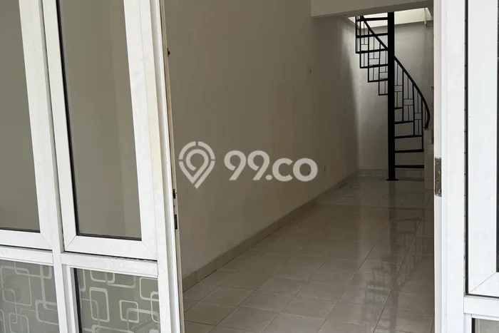 Disewakan! Rumah 2 Kamar Tidur &
1 Kamar Mandi di Graha Raya Bintaro, Tangerang Selatan Disewakan! Rumah 2 Kamar Tidur &
1 Kamar Mandi di Graha Raya Bintaro, Tangerang Selatan