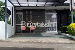 For Sale! Luxury House LT 144m2 Desain Elegan di Setra Sari For Sale! Luxury House LT 144m2 Desain Elegan di Setra Sari
