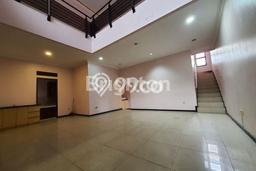 Siap Huni Rumah Mewah 4 Kamar di Batununggal Dekat ke Mana Pun Siap Huni Rumah Mewah 4 Kamar di Batununggal Dekat ke Mana Pun