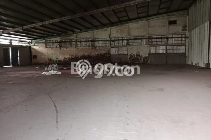 FOR RENT! Gudang di Gede Bage Cocok untuk Bisnis 900m2 FOR RENT! Gudang di Gede Bage Cocok untuk Bisnis 900m2