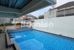 Dijual Rumah Luas Elegan Dengan View Cantik di Kopo, Bandung Dijual Rumah Luas Elegan Dengan View Cantik di Kopo, Bandung