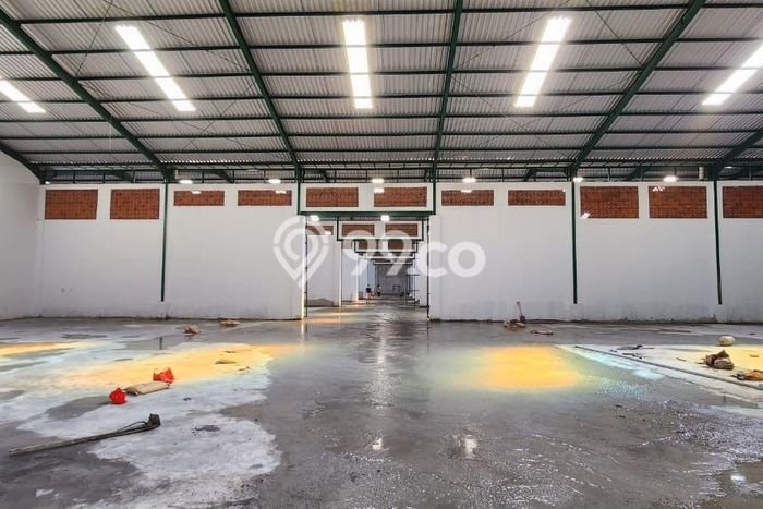 Disewakan Gudang di Kawasan Ramai Kapuk Luas 3300m2 Disewakan Gudang di Kawasan Ramai Kapuk Luas 3300m2