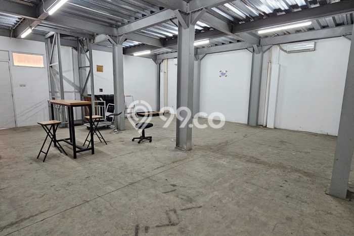 Gudang Dijual di Jakarta Barat LT 180m2 & LB 260m2 Lokasi Terbaik! Gudang Dijual di Jakarta Barat LT 180m2 & LB 260m2 Lokasi Terbaik!