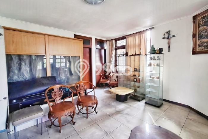 Rumah Elit Akses Strategis di Jakarta Barat Unfurnished Rumah Elit Akses Strategis di Jakarta Barat Unfurnished