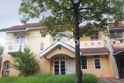Rumah Modern Minimalis 3 Kamar Bisa Langsung Pindah di Lippo Cikarang Rumah Modern Minimalis 3 Kamar Bisa Langsung Pindah di Lippo Cikarang