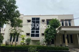 Lokasi strategis! Rumah siap huni dikontrakkan di Lippo Cikarang LB 300m2 Lokasi strategis! Rumah siap huni dikontrakkan di Lippo Cikarang LB 300m2