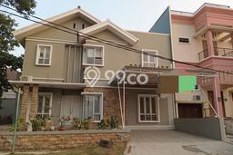 Lokasi strategis! Rumah siap huni disewakan di Lippo Cikarang LB 250m2 Lokasi strategis! Rumah siap huni disewakan di Lippo Cikarang LB 250m2