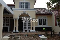 For Sale Rumah 3 Kamar Lokasi Ideal Nyaman dan Strategis di Lippo Cikarang For Sale Rumah 3 Kamar Lokasi Ideal Nyaman dan Strategis di Lippo Cikarang