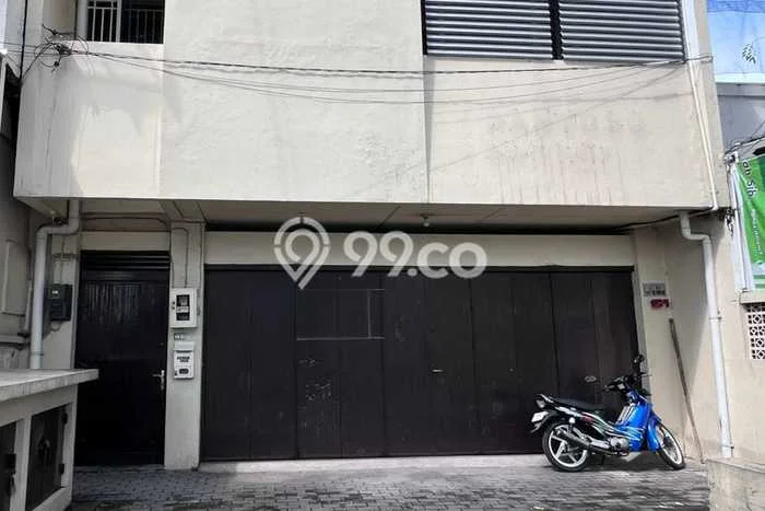 Ruko Lokasi Strategis di Brumbungan, Luas 300m², For Rent, Area Bisnis Ruko Lokasi Strategis di Brumbungan, Luas 300m², For Rent, Area Bisnis