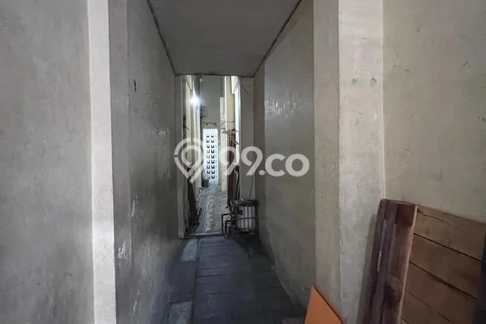 Ruko Lokasi Strategis di Brumbungan, Luas 300m², For Rent, Area Bisnis Ruko Lokasi Strategis di Brumbungan, Luas 300m², For Rent, Area Bisnis