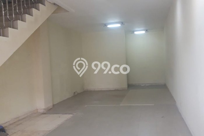 Unit Ruko Disewakan di Gajah Mada di Area Ramai & Strategis Unit Ruko Disewakan di Gajah Mada di Area Ramai & Strategis
