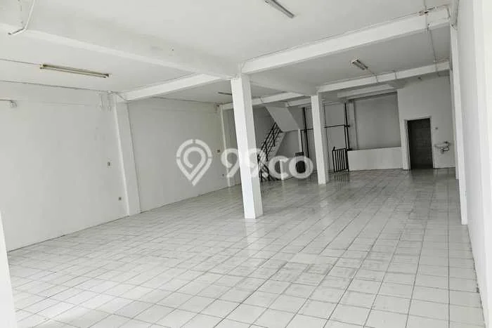 Disewakan Ruko di Kawasan Ramai Petojo Luas 530m2 Disewakan Ruko di Kawasan Ramai Petojo Luas 530m2