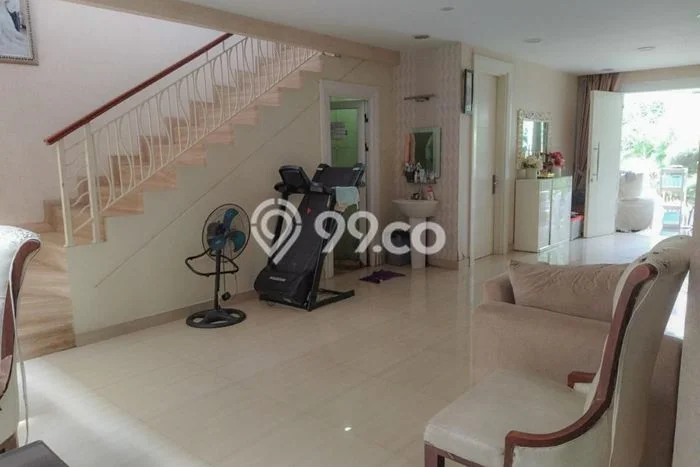 Rumah Luxury Modern Tanpa Renovasi di Meruya Jakarta Barat Rumah Luxury Modern Tanpa Renovasi di Meruya Jakarta Barat