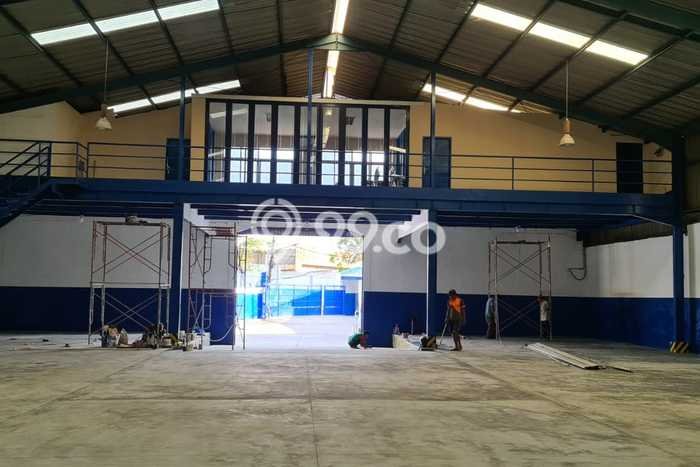 Gudang untuk Disewa di Pusat Jakarta Barat Luas Bangunan 1700m2 Gudang untuk Disewa di Pusat Jakarta Barat Luas Bangunan 1700m2