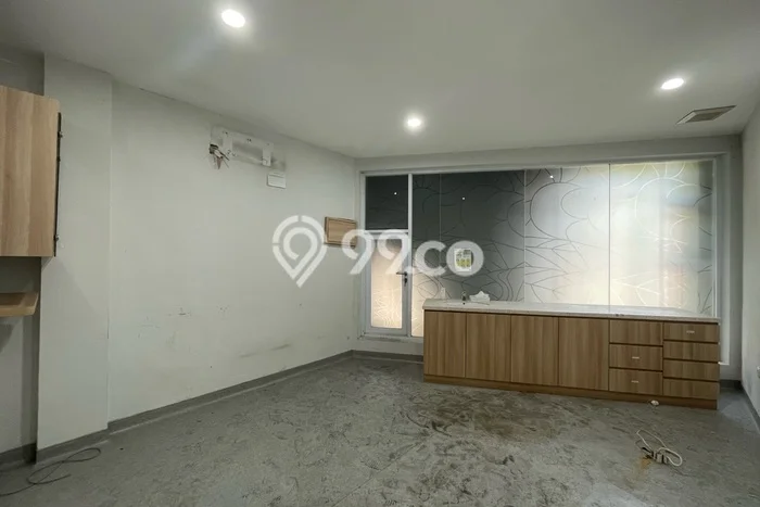 Disewakan Ruko di Pusat Kota Jakarta Selatan Ramai Strategis Disewakan Ruko di Pusat Kota Jakarta Selatan Ramai Strategis