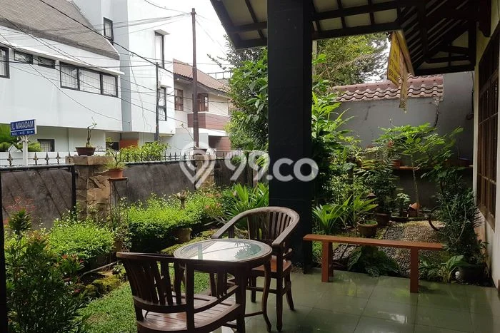 Jual Rumah Mewah Elegan Dengan View Eksklusif di Bintaro, Tangerang Selatan Jual Rumah Mewah Elegan Dengan View Eksklusif di Bintaro, Tangerang Selatan