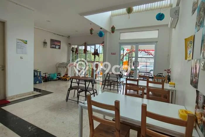 Disewakan! Rumah 6 Kamar Tidur &
6 Kamar Mandi di Gading Serpong, Tangerang Disewakan! Rumah 6 Kamar Tidur &
6 Kamar Mandi di Gading Serpong, Tangerang