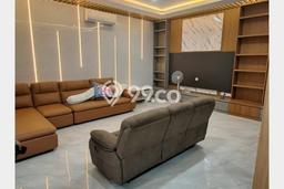 Disewakan! Rumah 3 Kamar Tidur &
3 Kamar Mandi di Pantai Indah Kapuk 2, Jakarta Utara Disewakan! Rumah 3 Kamar Tidur &
3 Kamar Mandi di Pantai Indah Kapuk 2, Jakarta Utara