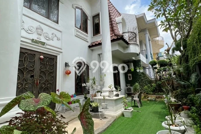 Hunian Mewah Dijual LT 427m2 di Medan Barat, Medan Hunian Mewah Dijual LT 427m2 di Medan Barat, Medan