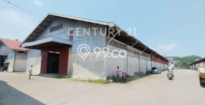 Gudang di Pontianak Barat, Luas 480m², Akses Utama, Siap Bisnis Gudang di Pontianak Barat, Luas 480m², Akses Utama, Siap Bisnis
