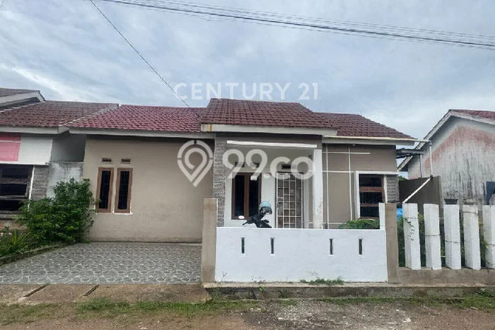 Rumah Bagus Siap Pakai Di Sungai Kakap Luas 144m2 Lokasi Strategis Rumah Bagus Siap Pakai Di Sungai Kakap Luas 144m2 Lokasi Strategis
