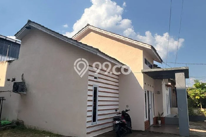 DIJUAL CEPAT! Rumah Asri di Pontianak Kota, Pontianak, Luas 282m2m² Bangunan 100m2m² BISA KPR! DIJUAL CEPAT! Rumah Asri di Pontianak Kota, Pontianak, Luas 282m2m² Bangunan 100m2m² BISA KPR!