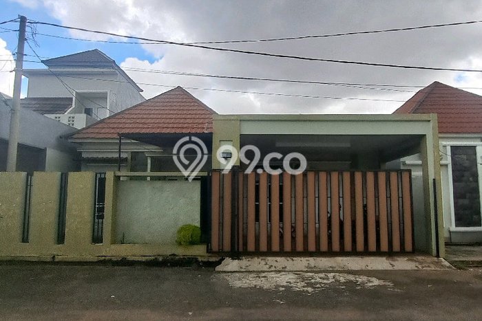 Dijual Cepat Rumah Favorit Siap Huni LB 176m2 di Pontianak Kota, Pontianak Dijual Cepat Rumah Favorit Siap Huni LB 176m2 di Pontianak Kota, Pontianak
