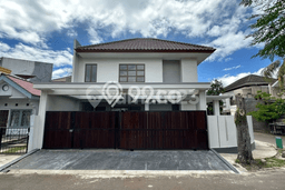 Siap Huni Rumah Mewah 4 Kamar di BSD Dekat ke Mana Pun Siap Huni Rumah Mewah 4 Kamar di BSD Dekat ke Mana Pun