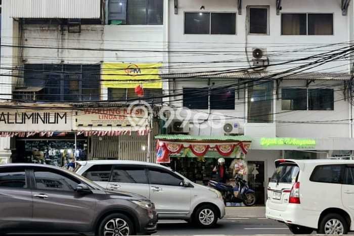 Ruko Dijual di Prime Area Jakarta Selatan Luas 226m2 Ruko Dijual di Prime Area Jakarta Selatan Luas 226m2