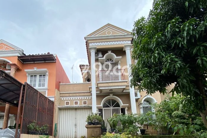 For Sale Rumah 4 Kamar Lokasi Strategis Nyaman dan Strategis di Serpong Utara For Sale Rumah 4 Kamar Lokasi Strategis Nyaman dan Strategis di Serpong Utara