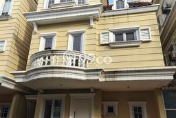 Jual Rumah Eksklusif 2 KT di Gading Serpong, Tangerang Jual Rumah Eksklusif 2 KT di Gading Serpong, Tangerang