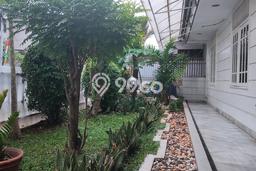 Disewakan Rumah Harga Terjangkau di Pondok Indah Jakarta Selatan dengan 4 Kamar Tidur Disewakan Rumah Harga Terjangkau di Pondok Indah Jakarta Selatan dengan 4 Kamar Tidur