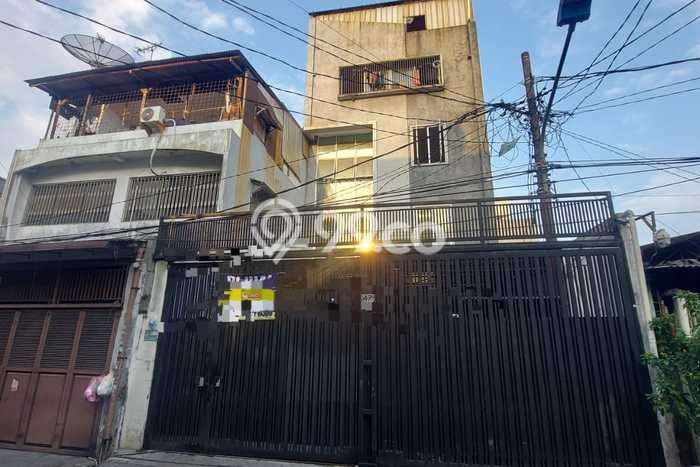 Ruko Dijual di Jakarta Barat LT 208m2 & LB 832m2 Lokasi Terbaik! Ruko Dijual di Jakarta Barat LT 208m2 & LB 832m2 Lokasi Terbaik!