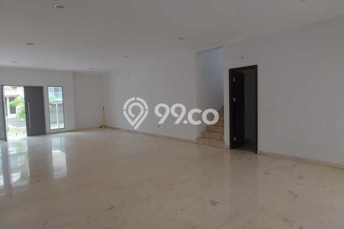 HUNIAN PILIHAN! Rumah di Pantai Indah Kapuk, 3 KT, Area Strategis, Luas 200m² Bangunan 297m² HUNIAN PILIHAN! Rumah di Pantai Indah Kapuk, 3 KT, Area Strategis, Luas 200m² Bangunan 297m²