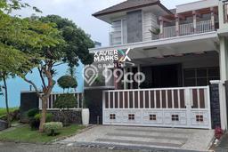 Hunian Elit LB 450m2 Siap Pakai Desain Elegan di Araya, Malang Hunian Elit LB 450m2 Siap Pakai Desain Elegan di Araya, Malang