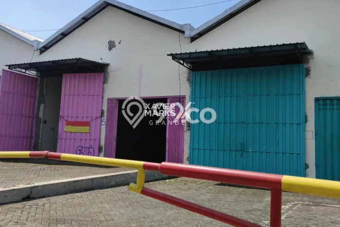 Disewakan Gudang komersial di Karangploso luas bangunan 300m2 Disewakan Gudang komersial di Karangploso luas bangunan 300m2