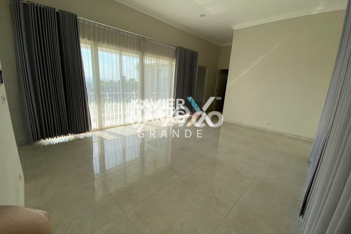 For Sale! Premium House LT 258m2 Desain Modern di Villa Puncak Tidar For Sale! Premium House LT 258m2 Desain Modern di Villa Puncak Tidar