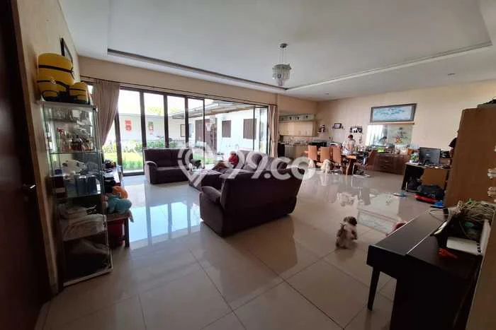 INVESTASI CERDAS! Rumah Premium Cidadap, Bandung, Luas Tanah 510m² LB 350m² INVESTASI CERDAS! Rumah Premium Cidadap, Bandung, Luas Tanah 510m² LB 350m²