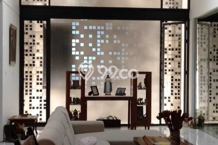 Rumah PREMIUM area Babakan Ciparay, Bandung, Luas 242m² LB 400m² KESEMPATAN TERBATAS! Rumah PREMIUM area Babakan Ciparay, Bandung, Luas 242m² LB 400m² KESEMPATAN TERBATAS!